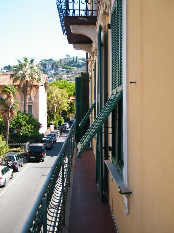 Appartamento Vacanze I Provenzali ボルディゲーラ エクステリア 写真